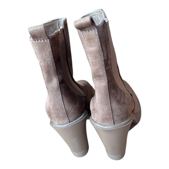 Nine West Suede Chelsea Ankle Booties Block Heel Lug Sole Women's 6.5 - Picture 14 of 15